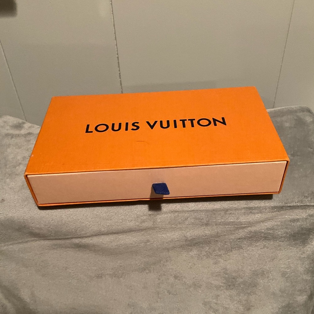 Louis Vuitton wallet box